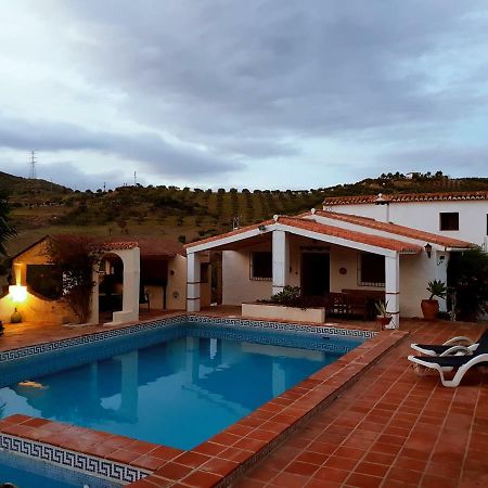 Гостевой дом Casa Fuente De La Zorra Эль-Чорро Экстерьер фото